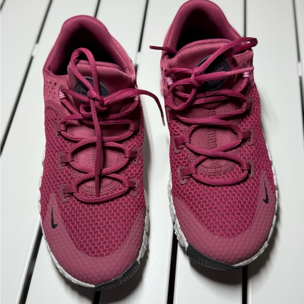 Nike Women's Bold Pink Athletic Shoes